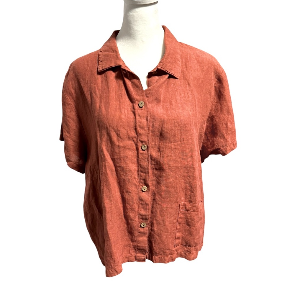Spirit Terracotta Short Sleeve Linen Shirt.
Size XL. EUC